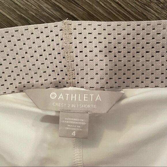 Athleta crest 2 in 1 shortie - Picture 4 of 6